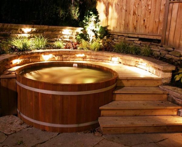Jacuzzi din lemn  - cada_cu_hidromasaj.jpg